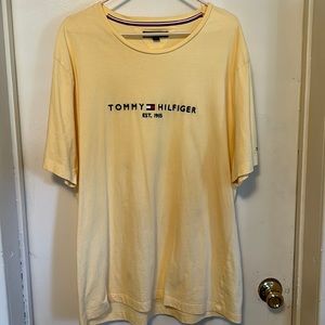 Tommy Hilfiger t shirt